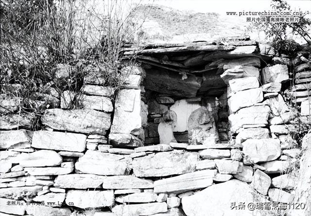 土地庙对联加横批7字，土地庙宇对联七字（旧时的土地庙及其对联）