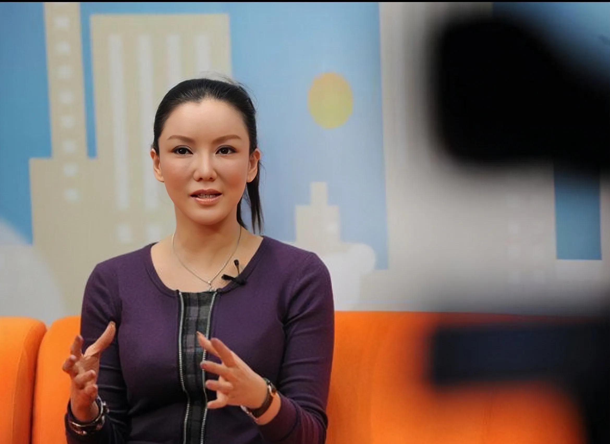 1995年,彭丹拒绝25万美元拍裸照写真,对她演艺生涯有多大影响?-