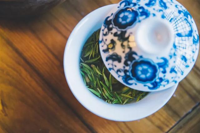 中国绿茶排名前十名品牌，2022中国绿茶排名前十名品牌（2022年度中国十大绿茶品牌排行榜）