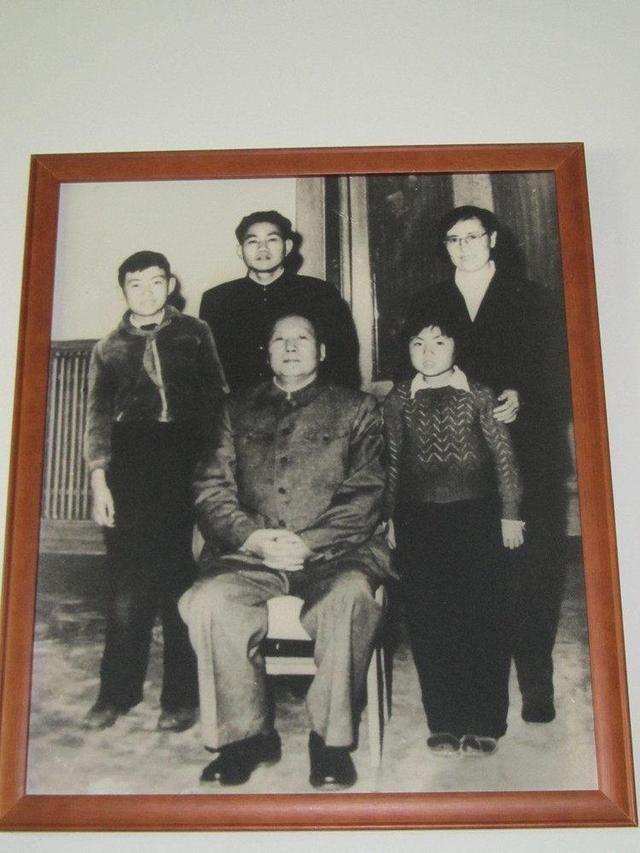 李银桥简介 子女，李银桥简介（弥留之际拉着外甥手）