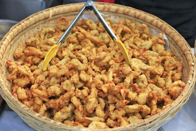 年夜饭怎么做炸货，过年吃的炸货（8道过年必备炸货）