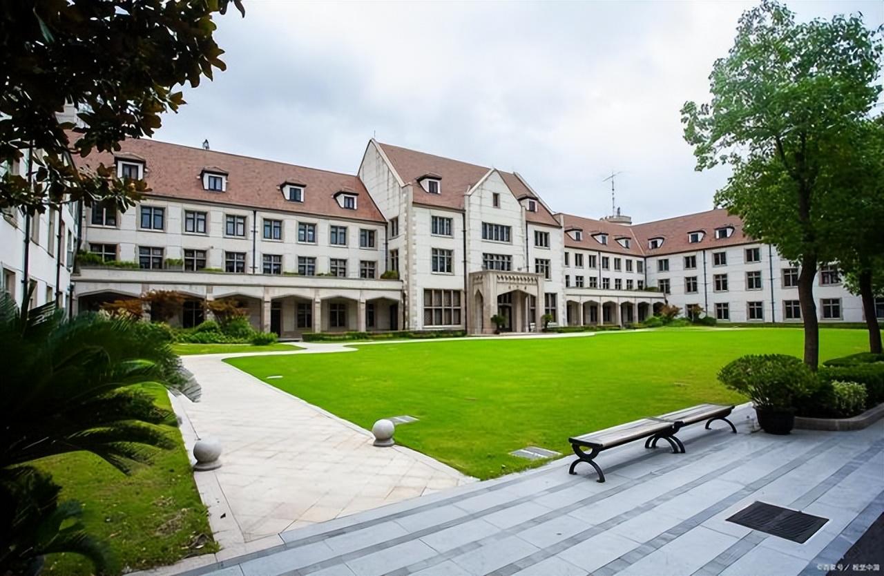 江西省大学排名（2022江西高校预算排名洗牌）