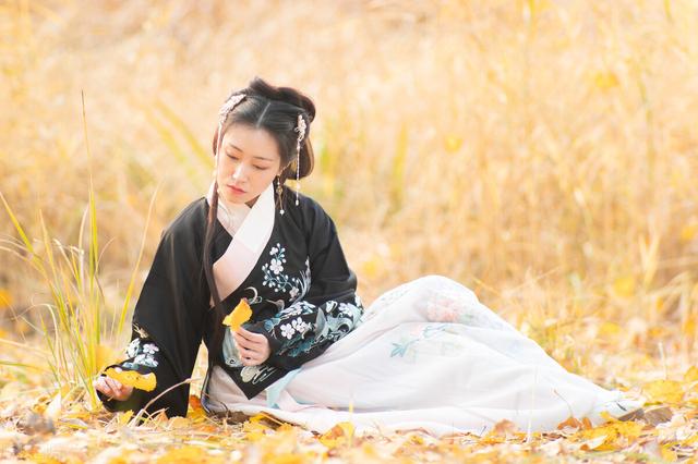 重生之庶子分家，穿越嫡女去冲喜（穿越重生小说历史汇总——第一弹一百本300W以上已完结）