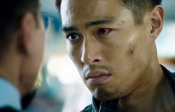 杨佑宁老婆，杨祐宁与妻子庆结婚纪念日（老婆穿泳装身材超好）