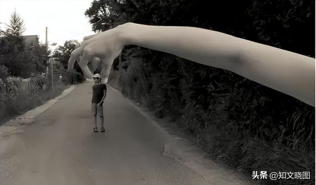 用手机把人p到另一张照片上，如何把人p到另一张照片里（手机错位的拍摄技巧是什么）