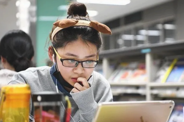 考研有必要吗，会计专业考研有必要吗（如果面前有一份月入8000的工作）