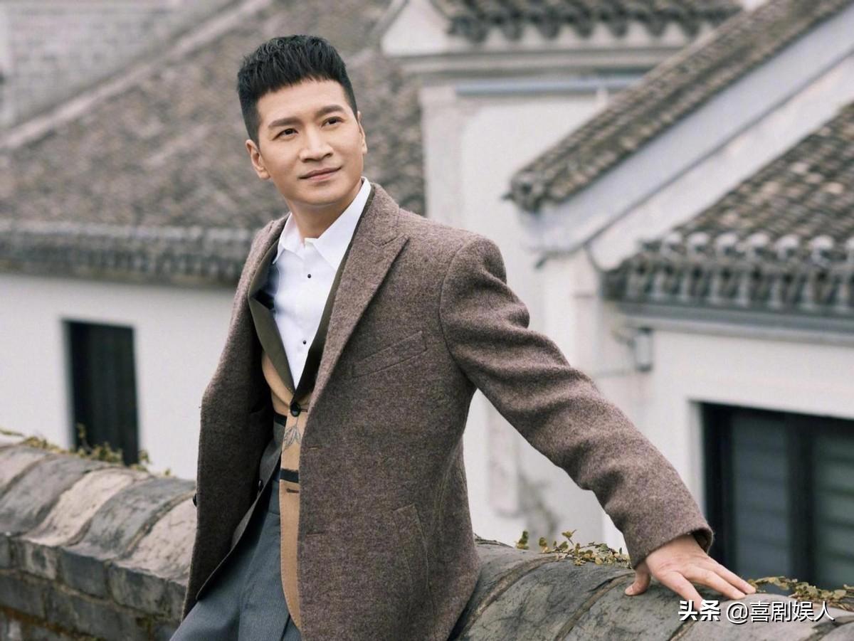 同样是过气艺人，有人退圈当百亿 明星总裁(关于明星总裁的简介)