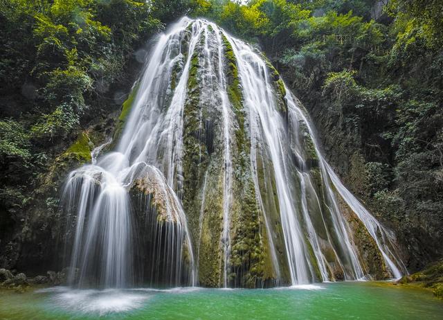 襄阳周边自驾旅游景点，襄阳旅游年卡（湖北襄阳不可错过的八大景点）