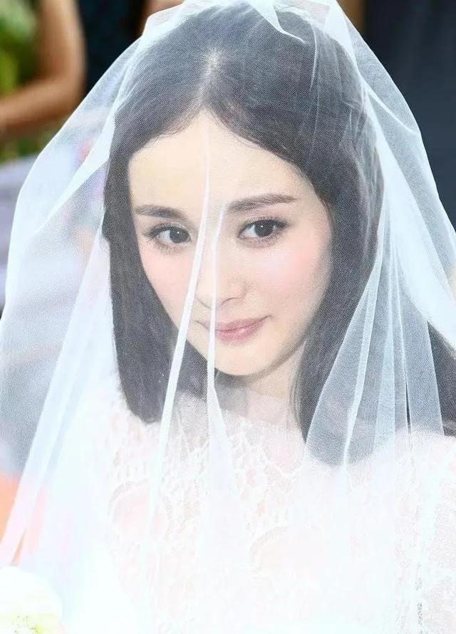 杨幂刘恺威婚礼直播，杨幂刘恺威婚礼背后的小秘密（笑得最甜的不是新郎新娘）
