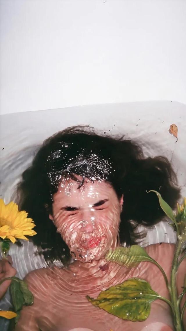 另类欧美：ihateu，微信头像，另类欧美：ihateu（欧美头像‖活在当下）