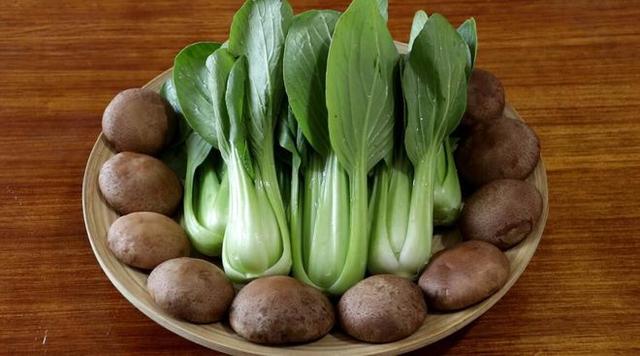 蔬菜营养价值排行，常见蔬菜营养价值排名（6种“蔬菜冠军”）