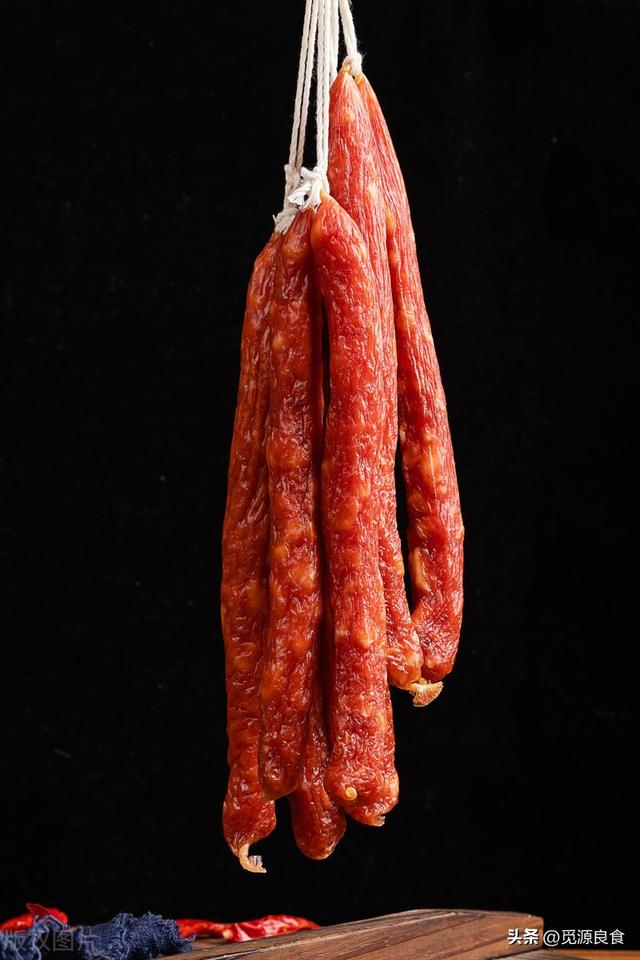 腊肠炒之前要煮吗，广式香肠炒之前要先蒸熟吗（难怪腊肠吃起来又干又硬）