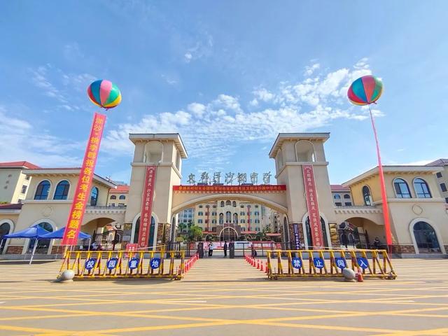 金榜题名对联集锦，金榜题名对联大全（2022岳阳各校高考对联新鲜出炉）