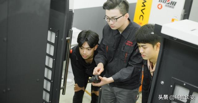 西安建筑科技大学华清学院是几本_是二本还是三本大学，西安建筑科技大学华清学院是几本（西安建筑科技大学华清学院）