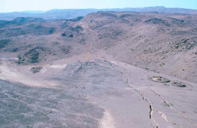 非洲的气温大多在多少度，非洲的平均气温在多少度以上（却仍有一群人在此生存）