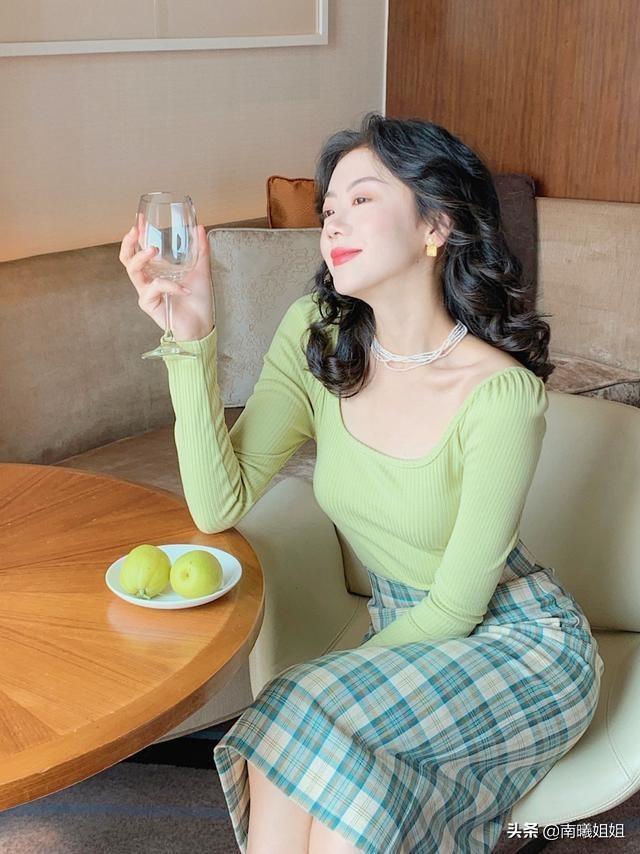 气场强大的女人的表现，气场强大的女人特征（若你身上有这3个“特征”）