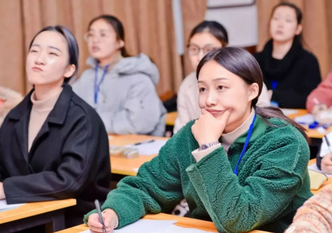 怎么进公立学校当老师（非师范生不得从教）