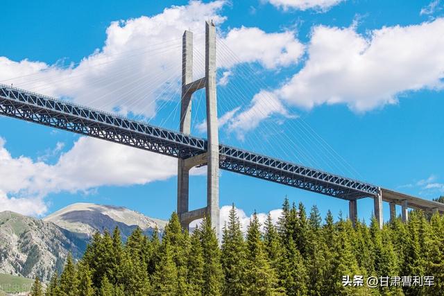 国内景点排行榜，国内景点排行榜前十名（中国15大最美风景）