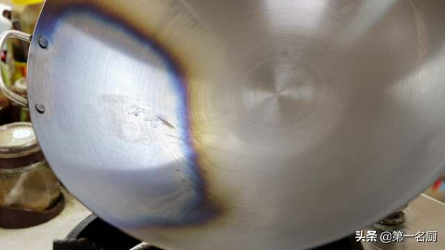 生铁和熟铁的区别，生铁和熟铁的熔点（铁锅分“生铁”和“熟铁”）