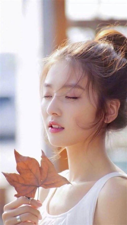 朋友圈发泄情绪的句子，朋友圈发泄情绪的句子说说（20句小众情绪文案）