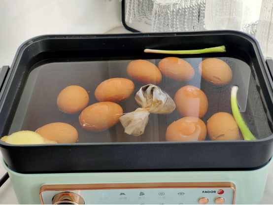 茶叶蛋的做法，制作简单味道一流（茶叶蛋的做法 最正宗的做法视频）