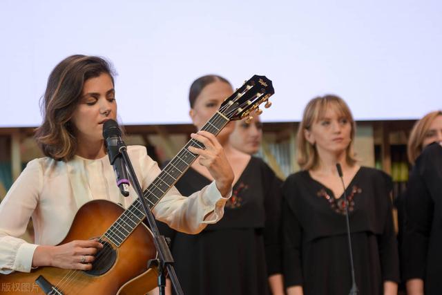 大学生必读书籍十大排行榜，带你从多个角度看待整个世界