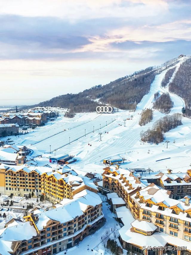 长白山滑雪几点去最好，国内滑雪天花板