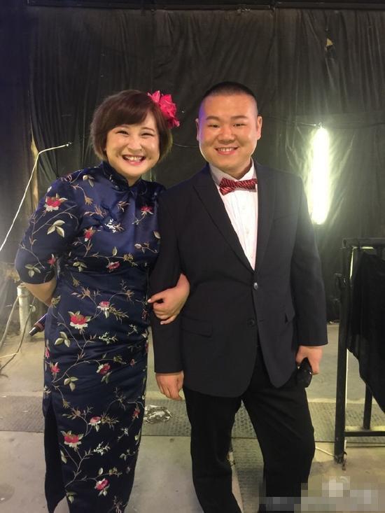 贾玲成功减掉15斤，瘦身后挑战穿旗袍，网友：没想到还挺美