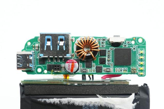 如何检测移动电源的容量，怎么测量移动电源电池容量（兼具小体积与10000mAh大容量）