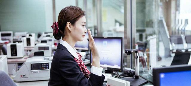 约定转存和自动转存有什么区别，自动转存和约定转存的区别（定期存款、约定转存、自动转存和自己取出来转存有什么不同）