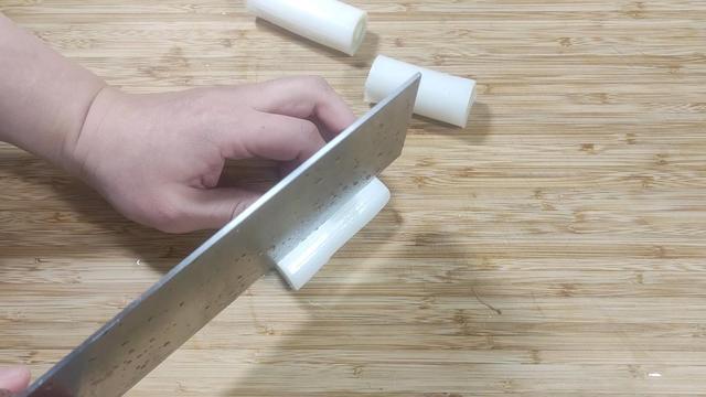 豆酱的做法，鸡蛋黄豆酱的做法（日销700份的炸酱秘方）