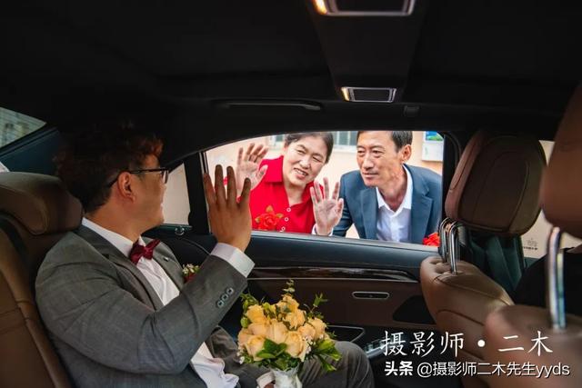 大雾四起 我在无人处爱你 云雾散尽 我爱你人尽皆知，大霆（随着秋天大雾的散尽）