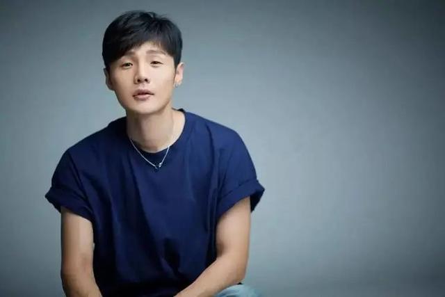 那英个人资料简介，那英个人资料简介及（内地歌坛的“半壁江山”）