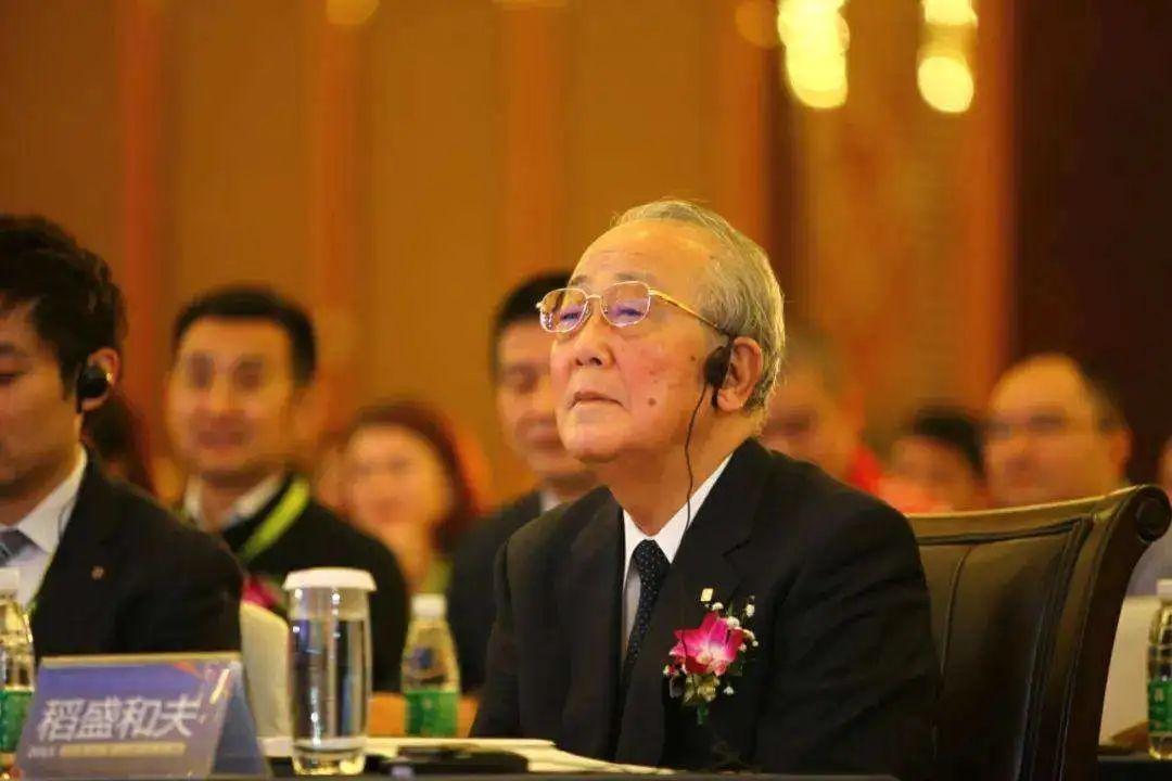 为什么要工作(我们为什么而工作)