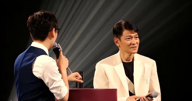 梁咏琪个人资料，梁咏琪：前四十年活得挺忙（刘德华更是王炸般的存在）