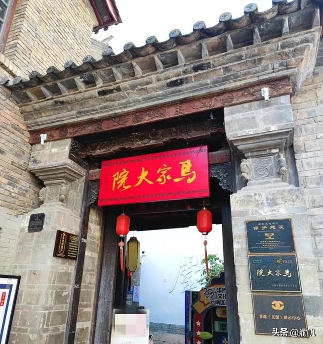 昆明最有名小吃一条街，昆明美食街最值得去的（昆明老街带你体验不一样的春城）