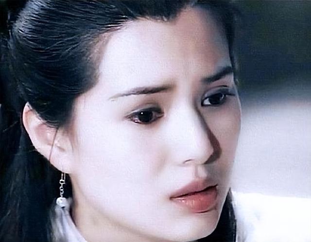 深眼窝为什么漂亮，女生眼窝深好看吗（眼窝深、鼻梁高）