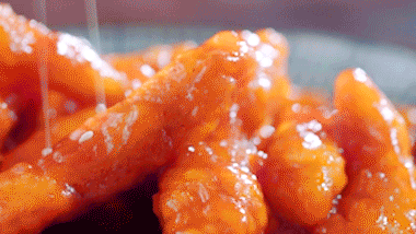 综合来看,猪肉各部位中***值得推荐的是猪里脊,其热量***低,胆固醇