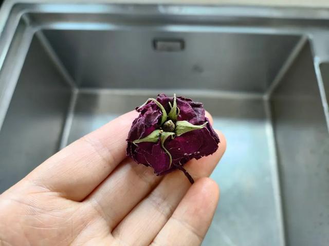 玫瑰花茶怎么泡，玫瑰花茶如何泡（玫瑰花茶怎么泡才正确）