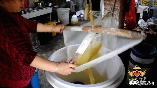 石凉粉的做法，石凉粉的做法及配方（四川美食苞谷凉粉，附制作流程）