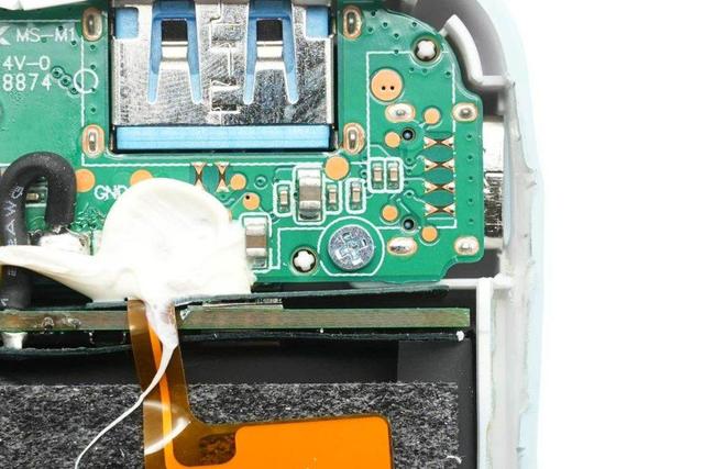 如何检测移动电源的容量，怎么测量移动电源电池容量（兼具小体积与10000mAh大容量）