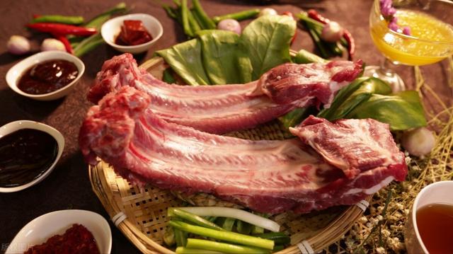 猪排骨怎样做好吃，排骨的正确做法最简单的（香到骨头里）