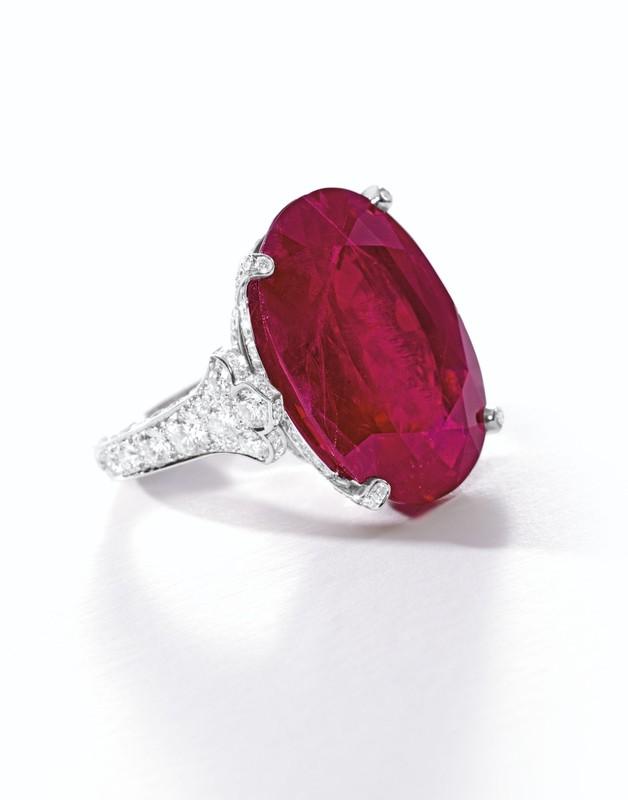 10,卡地亚红宝石钻石戒指