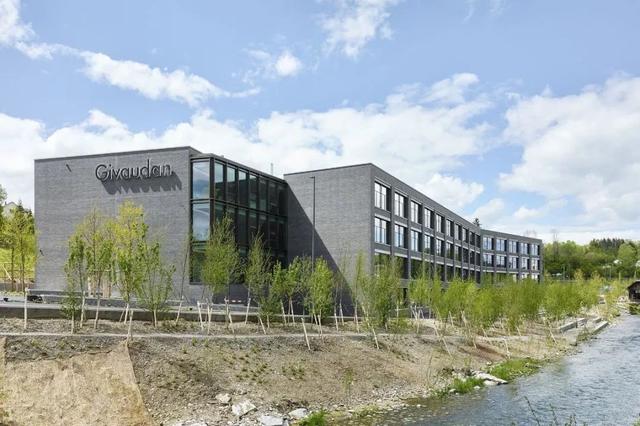 2022兰蔻代言人是谁，2022兰蔻代言人是谁图片（宝洁因网络侵权被倪妮起诉；Instagram将于3月下架直播购物）