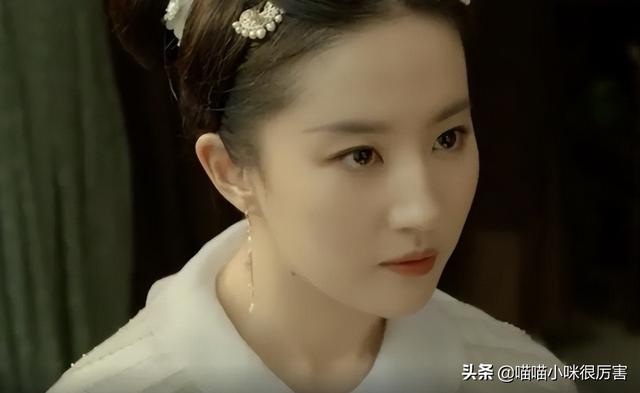 刘亦菲继父，刘亦菲继父命理分析及预测（幸运的刘亦菲：出道就演女主）