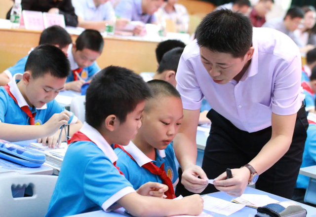 弹性工作是什么意思，疫情弹性工作是什么意思（老师得知后很感动）