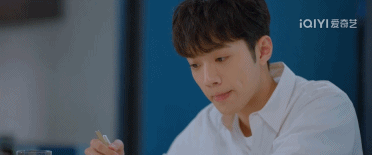 一垒打在爱情中是什么意思，全垒打在爱情中什么意思（现在的年下爱情都这么露骨吗）