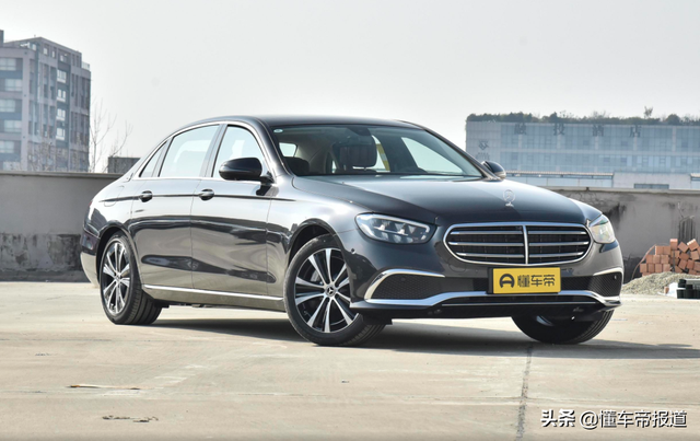 奔驰e300l新车报价2022款价格，43.68万元起售，全系增配
