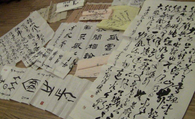 怎么进行拍卖书画，怎么进行拍卖书画交易（小心被人割了韭菜）