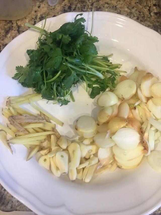 广东肠粉的做法，肠粉机器多少钱一台全自动（广东著名肠粉店的酱汁配方被我发现了）